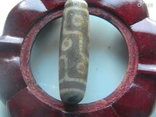 Antique Tibet Dzi Bead