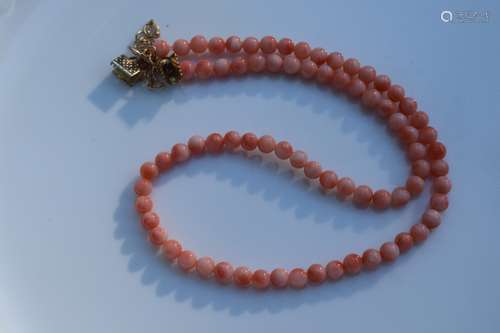 Vintage Natural Coral Bead Necklace