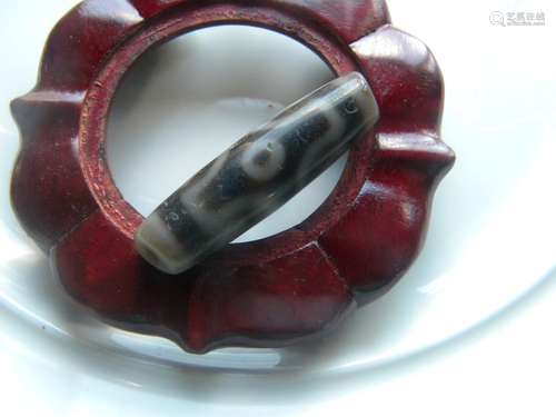 Antique Tibet Dzi Bead