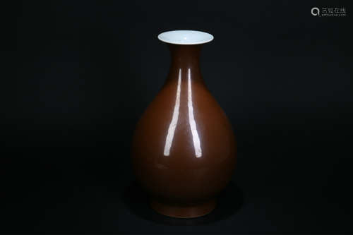 A Chinese Brown Glazed Porcelain Vase