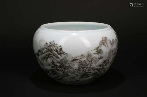 A Chinese Porcelain Water Pot