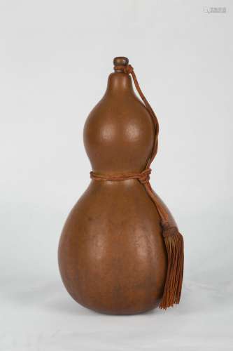 A Chinese Small Double Gourd
