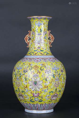 A Chinese Famille-Rose Porcelain Vase