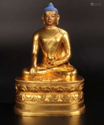 Chinese Qing Gilt Bronze Sakyamuni Statue