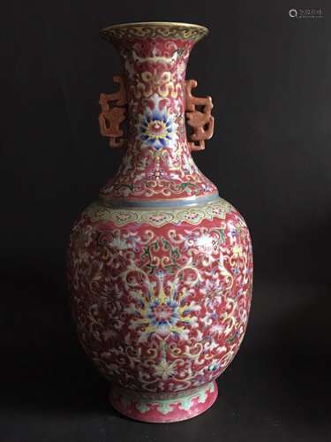 Chinese Fmaille Rose Vase