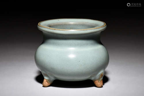 JUN WARE CELADON GLAZED TRIPOD CENSER