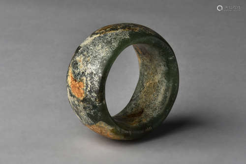 HONGSHAN CULTURE JADE BANGLE