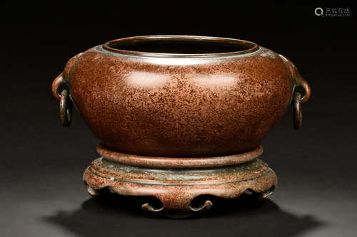 CHEN QIAOSHENG: GILT BRONZE CENSER WITH HANDLES AND STAND