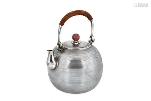 JAPANESE SILVER TEAPOT WITH RING PATTERN