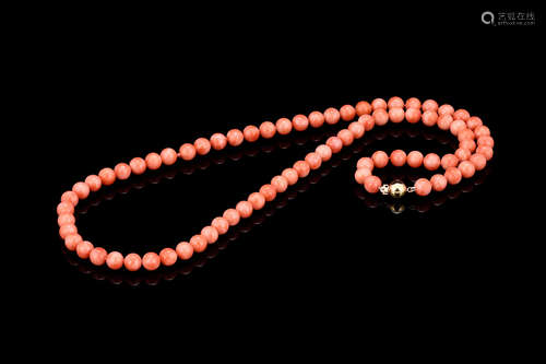 MOMO CORAL BEAD NECKLACE