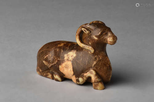 ARCHAIC JADE CARVED 'RAM' FIGURE