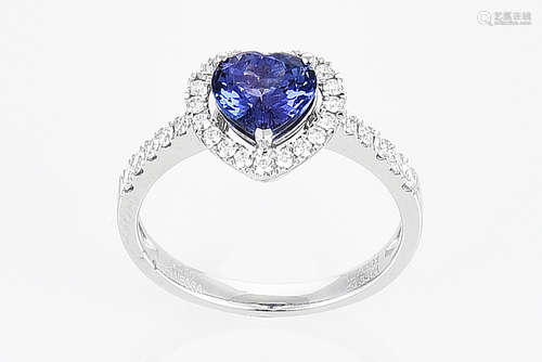 18K WG TANZANITE RING WITH DIAMONDS