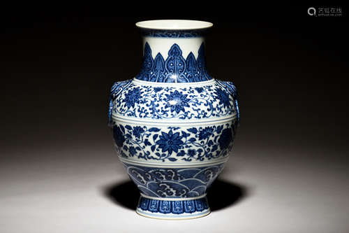 BLUE AND WHITE 'FLOWERS' VASE