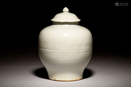 WHITE GLAZED JAR WITH COVER