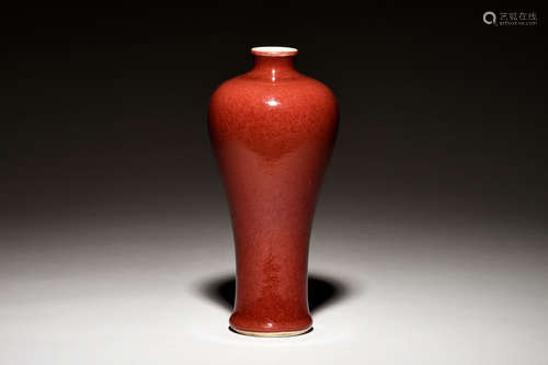 MONOCHROME RED GLAZED VASE