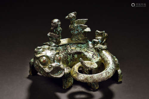 ARCHAIC BRONZE 'MYTHICAL BEAST' CENSER