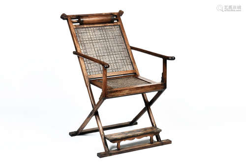 HUANGHUALI WOOD FOLDING CHAIR