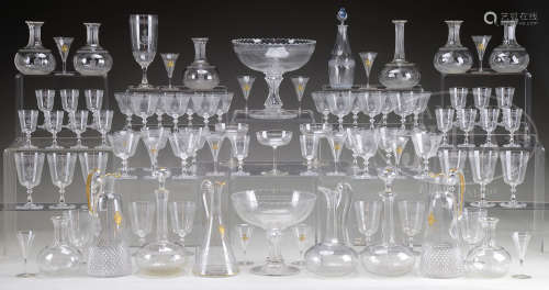OUTSTANDING LARGE LOT OF CRYSTAL STEMWARE, DECANTERS AND TABLEWARE ARTICLES DECORATED WITH LIVINGSTON CRESTS.