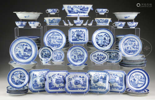 LARGE LOT OF CANTON WARE PORCELAIN.