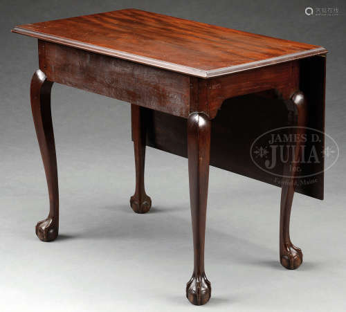 RARE CHIPPENDALE CARVED MAHOGANY DROP LEAF BUTLER’S SERVING TABLE.