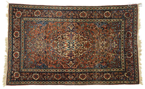 IMPORTANT FERRAGHAN SAROUK RUG, CENTRAL PERSIA.