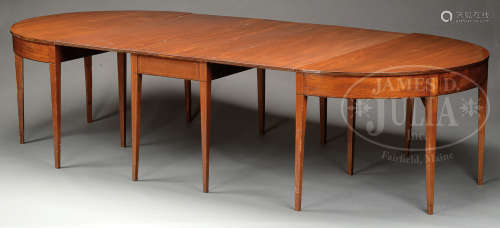 THREE PART HEPPLEWHITE MAHOGANY BANQUET DINING TABLE.