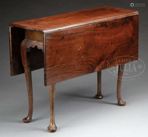 QUEEN ANNE MAHOGANY DROP LEAF TABLE.