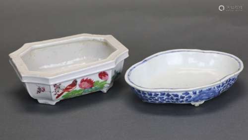 2 Chinese porcelain planters, Republican period