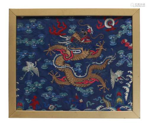 Chinese embroidery w/ dragon motif, 19th c.