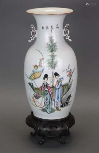 Chinese famille rose porcelain vase, Republican period