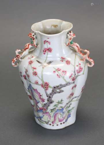 Chinese famille rose porcelain vase, Qing dynasty