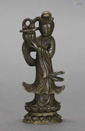 Chinese bronze figure of a maiden, Qing dynasty