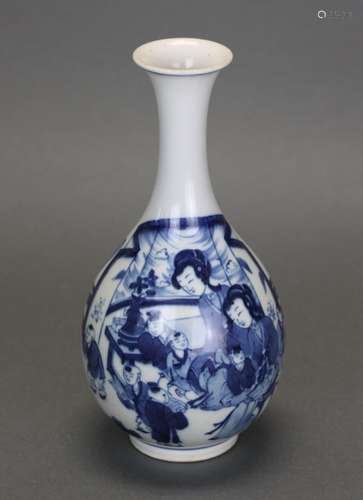 Chinese blue and white porcelain pear shaped vase