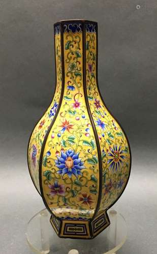 Chinese enamel vase w/ floral motif