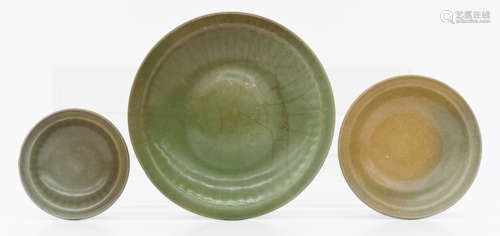 3pc Chinese Ming Longquan Bowls.