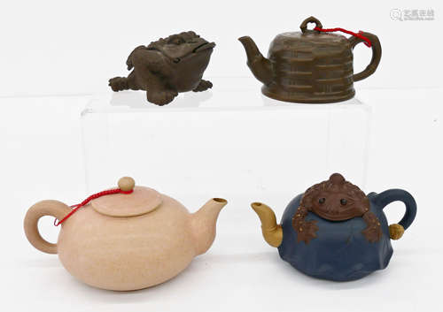 4pc Chinese Modern Yixing Teapots.