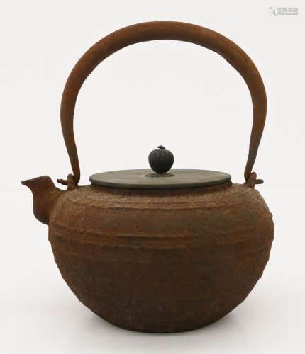 Japanese Tetsubin Kettle with Bronze Lid