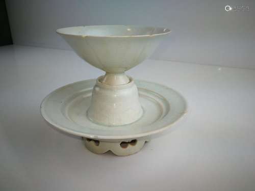 Set of Ancient Chinese Porcelain Bowl with Stand