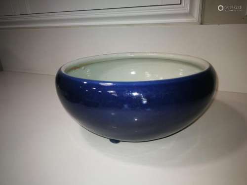 Antique Chinese Blue Glaze Porcelain Fish Pot
