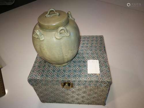 Antique Chinese Yue Yao Porcelain Jar