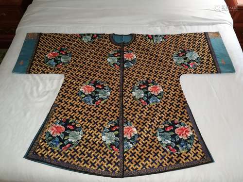 Antique Chinese Embroidered Cloth