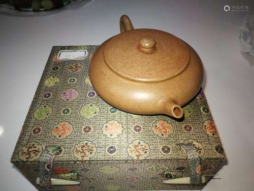 Antique Chinese Yixing Zisha Teapot Da Bin Mark