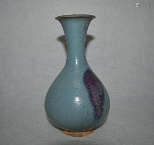 A JUN YAO FLAMBE-GLAZED YUHUCHUN VASE