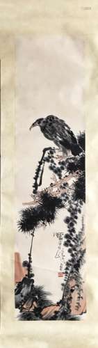 A CHINESE SCROLL PAINTING OF EAGLE