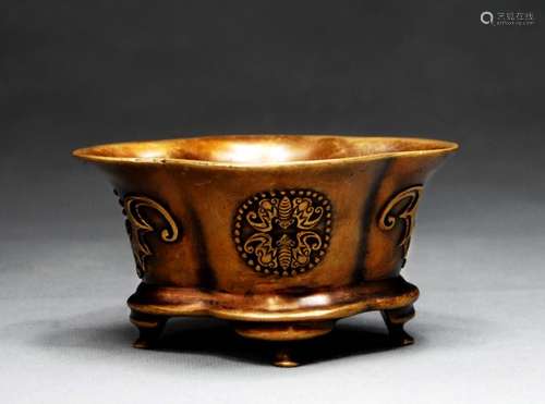 A RARE BRONZE RITUAL CENSER, XUEDE MARK