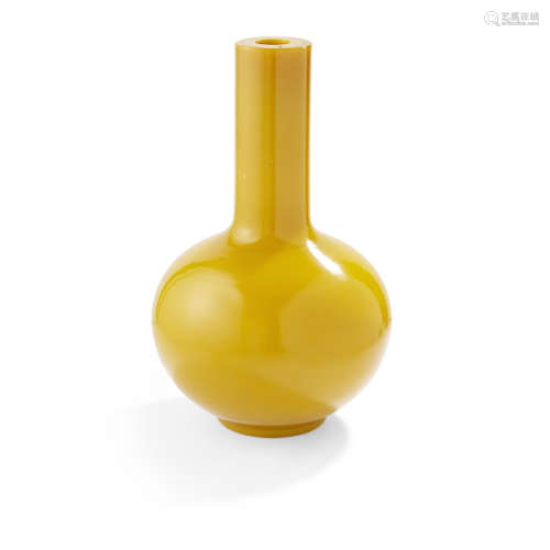 OPAQUE YELLOW GLASS BOTTLE VASE