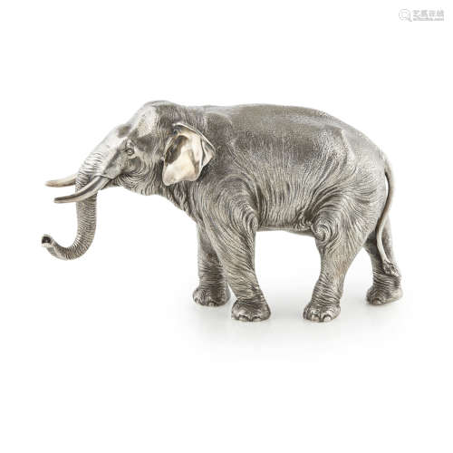 FINE SILVER MODEL OF AN ELEPHANT