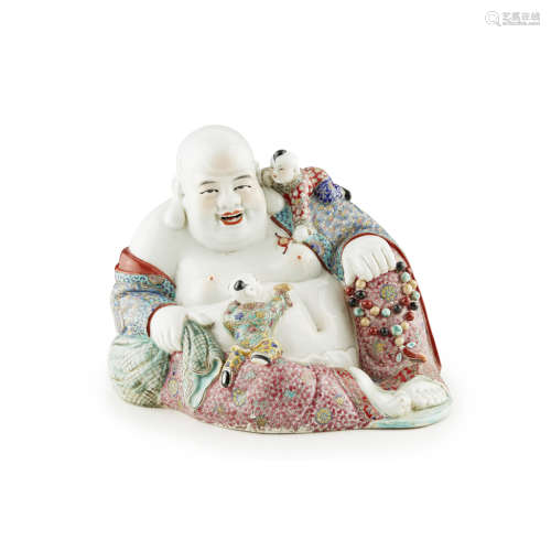 FAMILLE ROSE FIGURE OF BUDAI