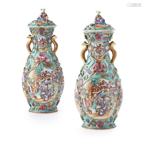EXPORT TURQUOISE GROUND MANDARIN PALETTE VASES AND COVERS