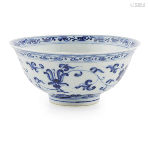 MING-STYLE BLUE AND WHITE BOWL
